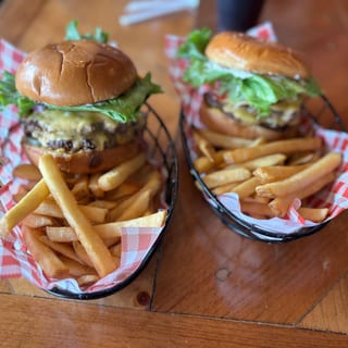 8 oz Smash burger